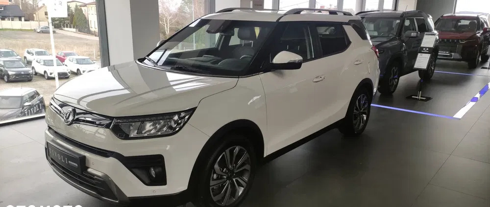 śląskie SsangYong Tivoli cena 99900 przebieg: 1266, rok produkcji 2021 z Paczków